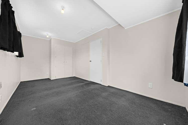 9 & 9A Sherie Place Howick_19