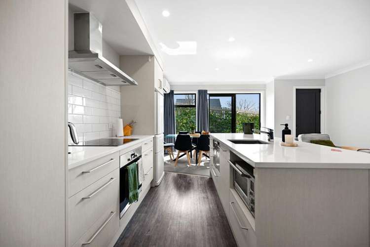 2/25 Thackeray Street Hamilton Lake_3