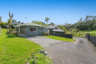 2/45 Unsworth Drive_1