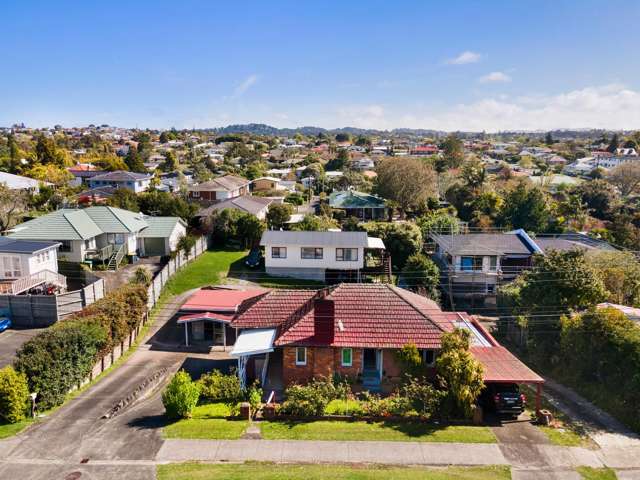 9 Craigbank Avenue New Lynn_2