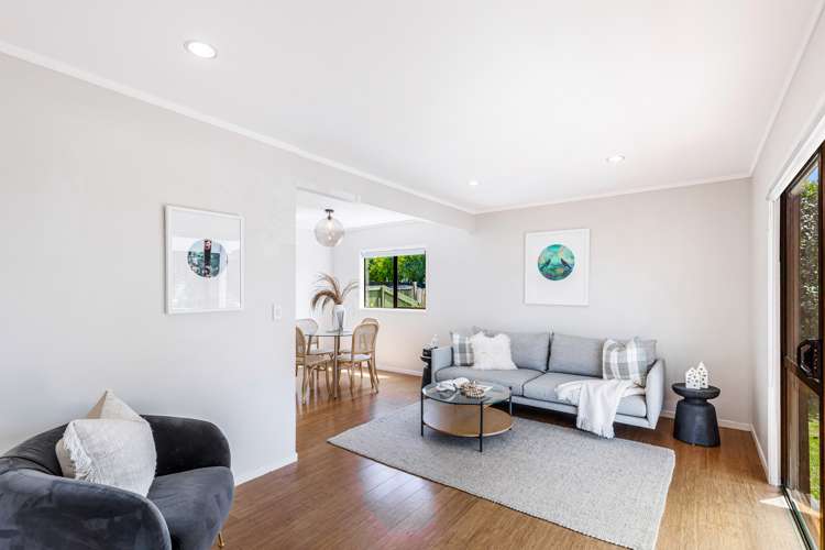 2/12 Neil Avenue Te Atatu Peninsula_2