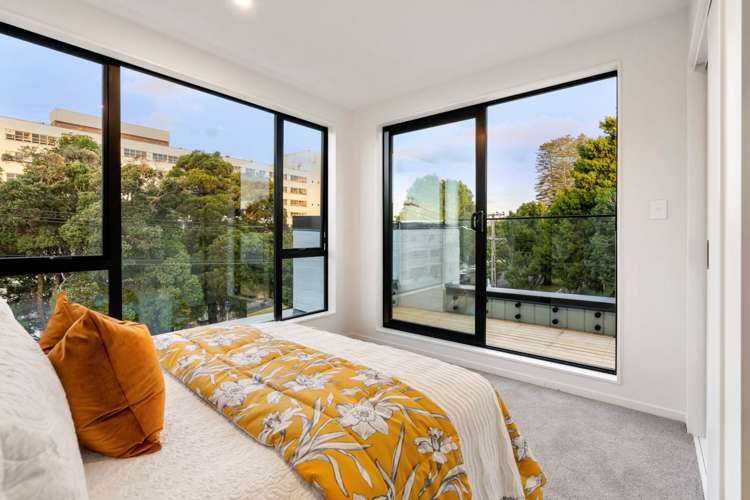 27a Claude Road Epsom_9