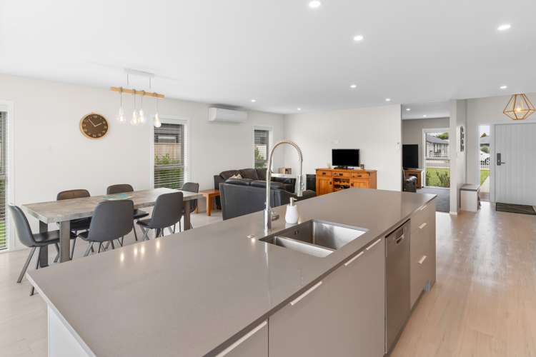 8 Tuatahi Avenue Solway_8