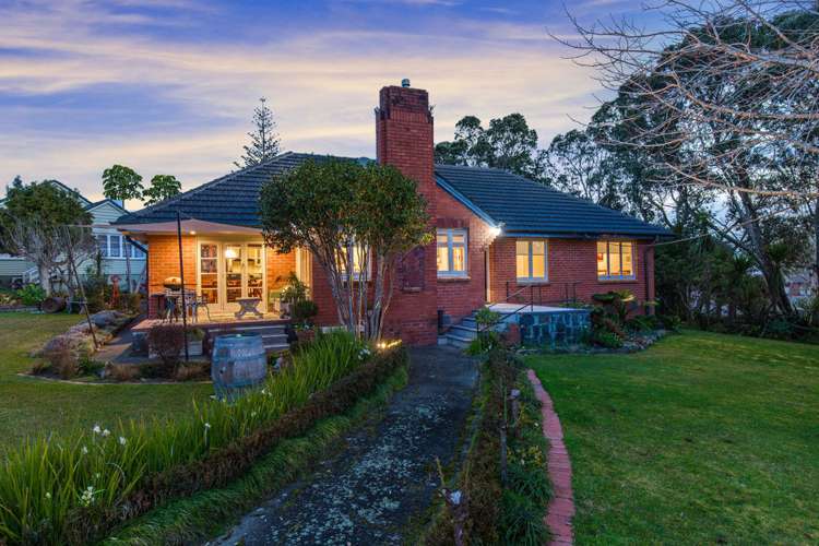 1 Craigbank Avenue New Lynn_0