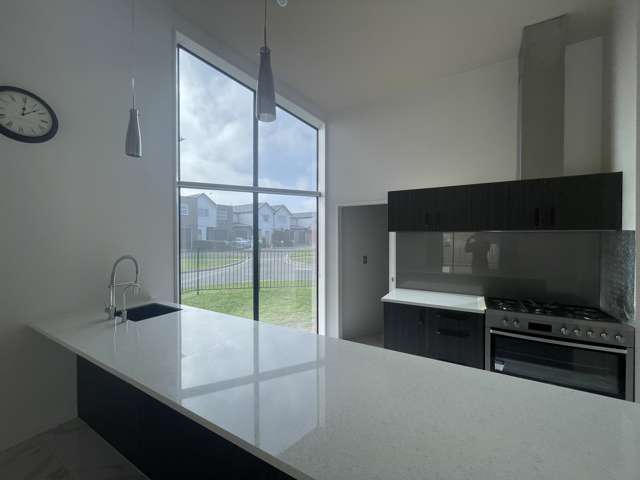 18 Dow Square Wigram_1