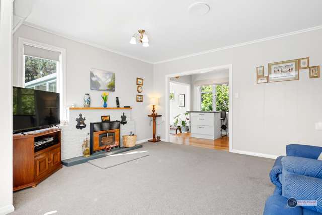 52 Elmslie Road Pinehaven_3