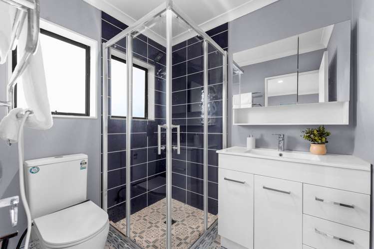 28 Saralee Drive Manurewa_12