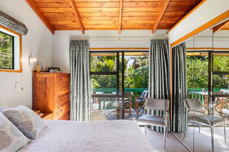 261 Konini Road Titirangi_13