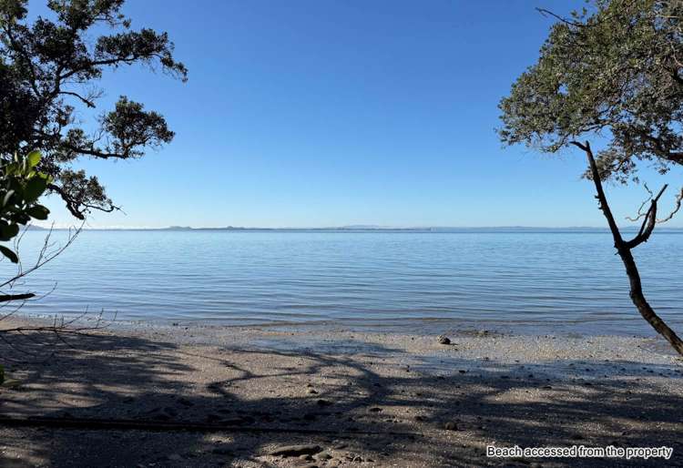 82 Kauri Point Road Laingholm_16