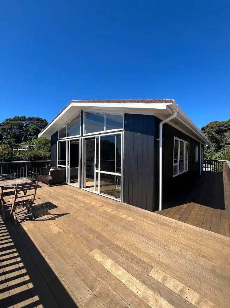 10 Vipond Road_0