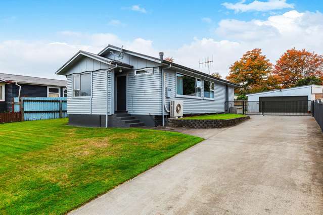 Four bedroom home close to town