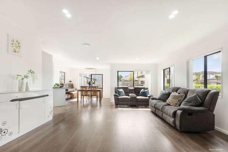 1 Broberg Lane Flat Bush_7