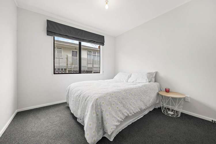 1/18 Sherwood Avenue Te Atatu South_8