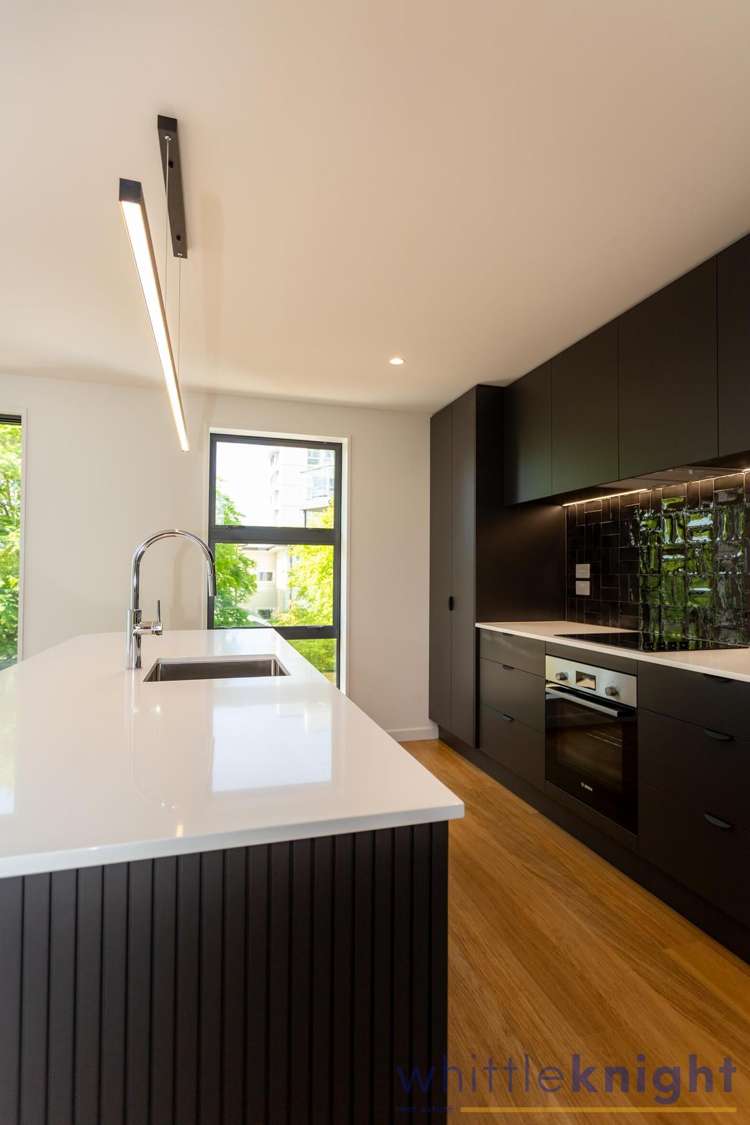 2/11 Carlton Mill Road Merivale_9