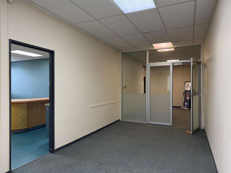 Level 1, 12 Hagley Street Porirua_7