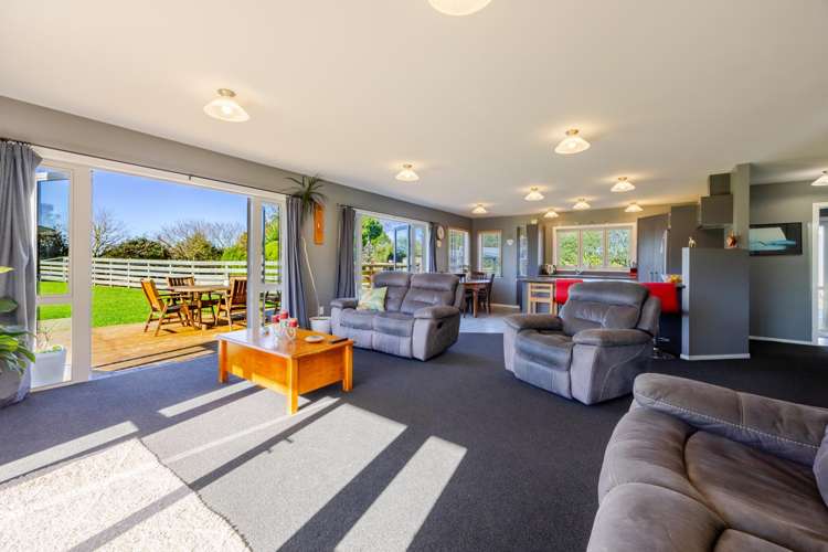 2/281 Lindsay Road Waipukurau_9