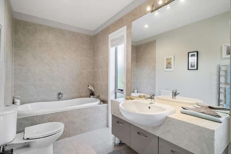 23 Shepherd Road Waipahihi_18