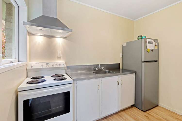 28b Kathleen Street Totara Vale_9