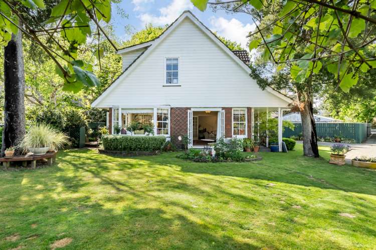 439 Fergusson Drive Heretaunga_30