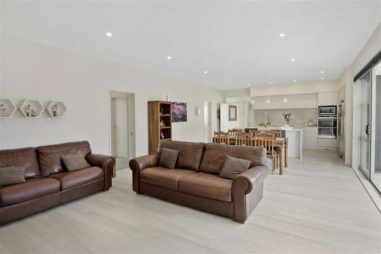 7 Mahutonga Avenue Beachlands_7