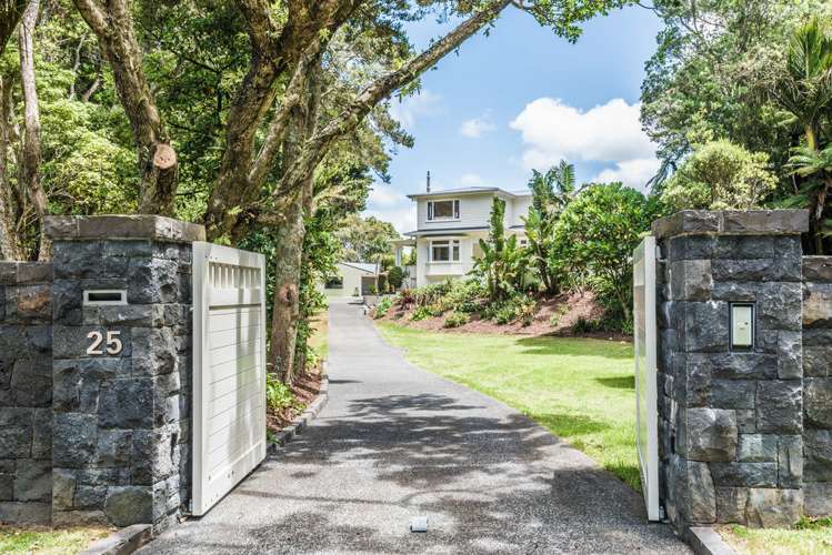 25 Huia Road Titirangi_0