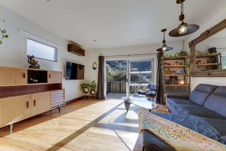 72 Toi Toi Street Toi Toi_11