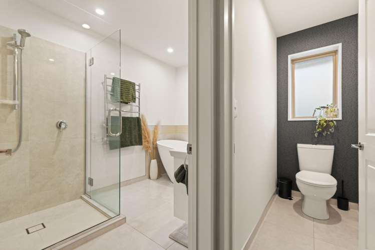 14 Hussey Road Harewood_10