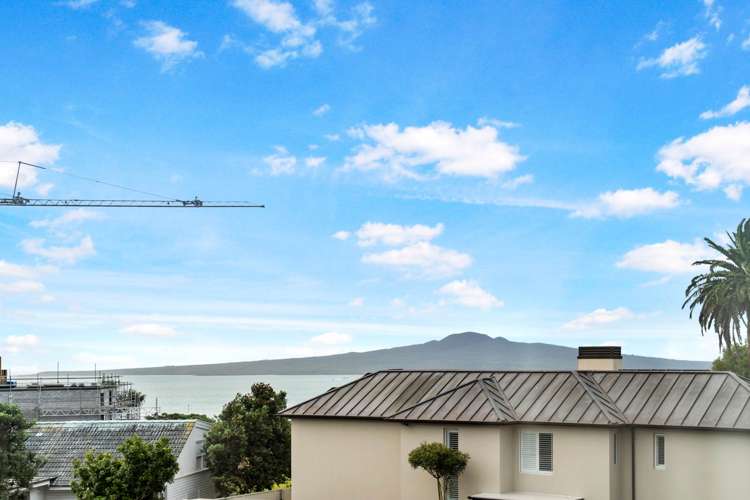 52d Selwyn Avenue Mission Bay_5