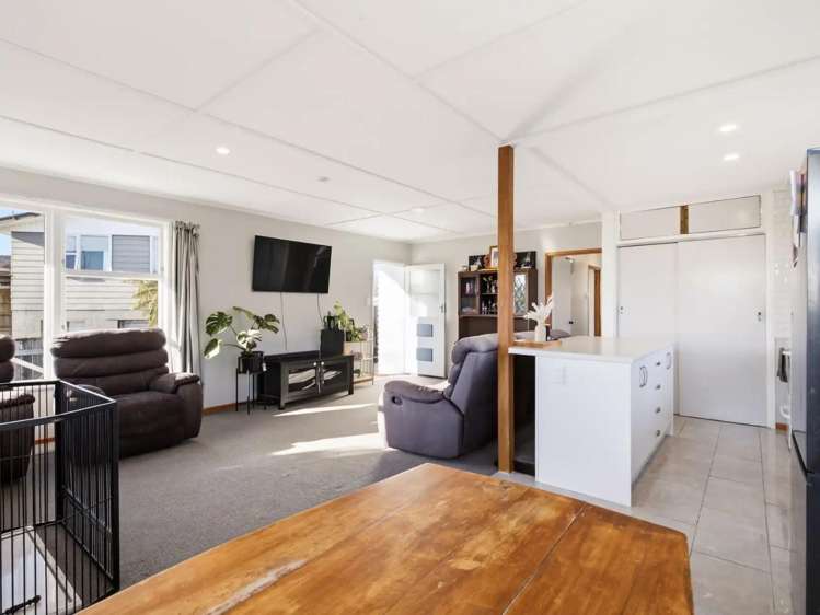 21 Poihaere Street 11211_2
