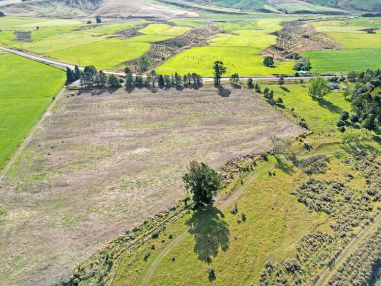 1037 Athol-Five Rivers Highway Lumsden_9