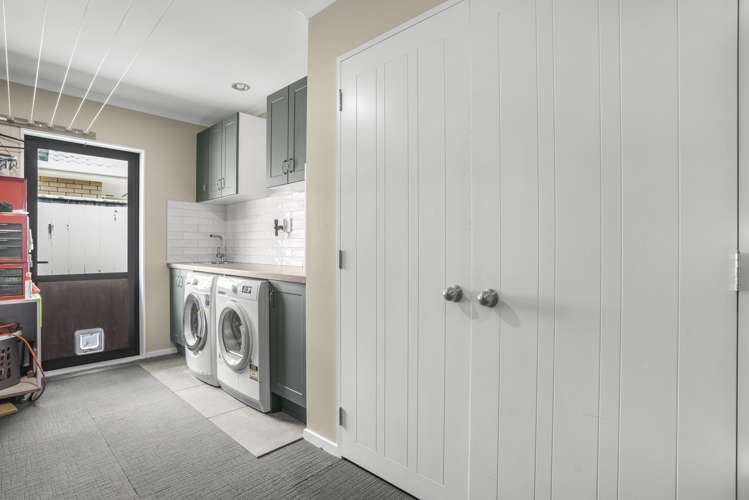 22 Aragon Grove Kingsley Heights_13