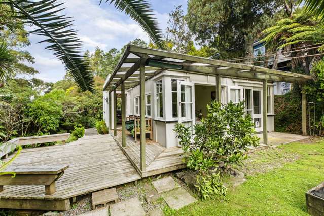 227 Godley Road Titirangi_4