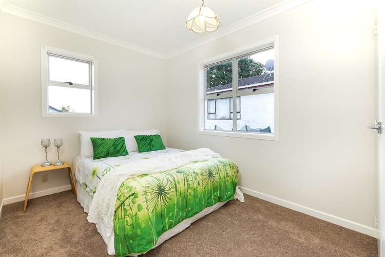 11 Castaing Crescent Te Atatu South_15