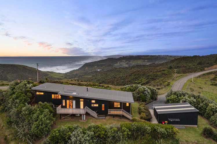 187 Constable Road Muriwai_24