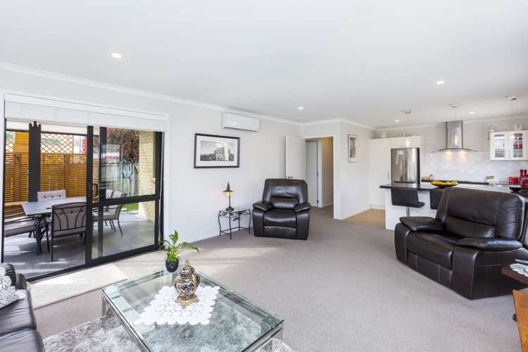 8a Savage Crescent Upper Hutt_3