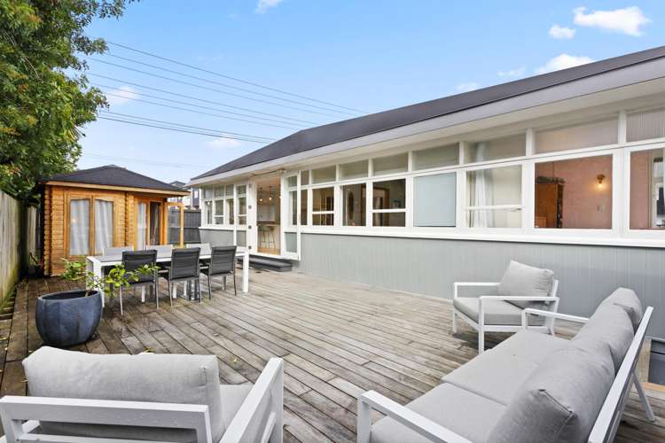 483A West Coast Road_4