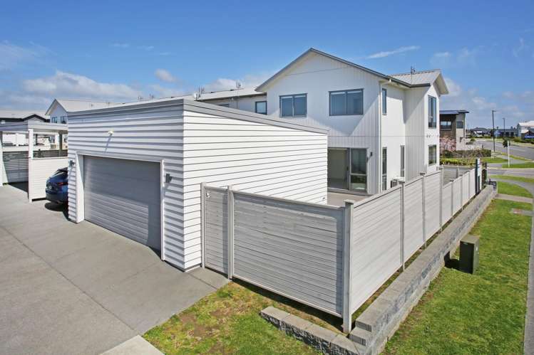 94 TE NAPI DRIVE "WAIATA SHORES" Takanini_15