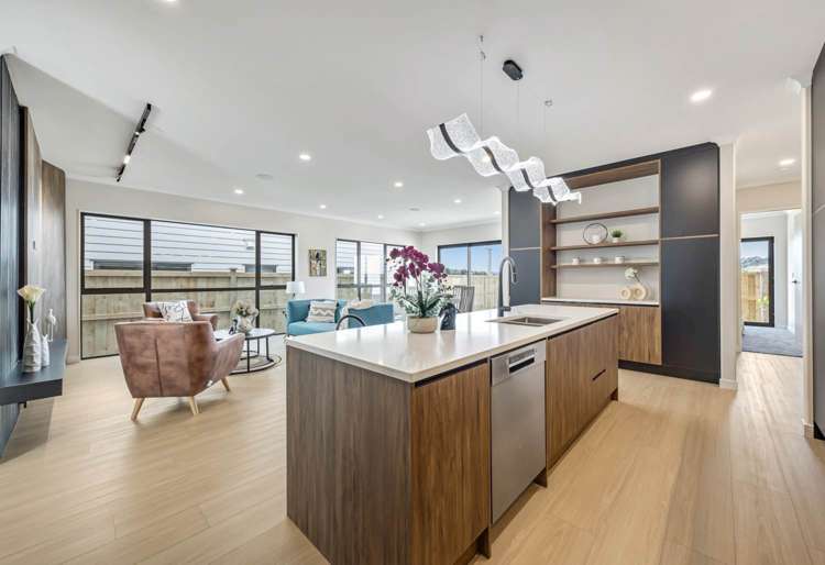 25 Knockanara Drive Flat Bush_9
