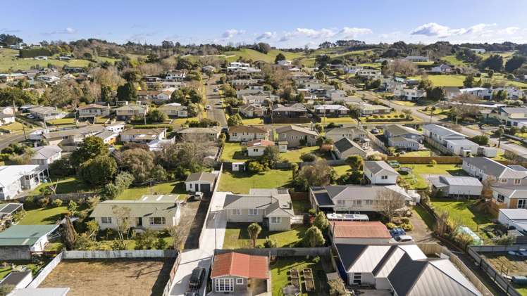 84 Lethbridge Street Feilding_17