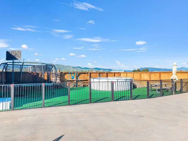 Exceptional Rural Lifestyle in Netherton!