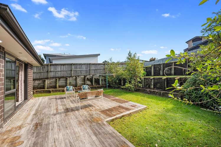 2 Bintulu Place Fairview Heights_9