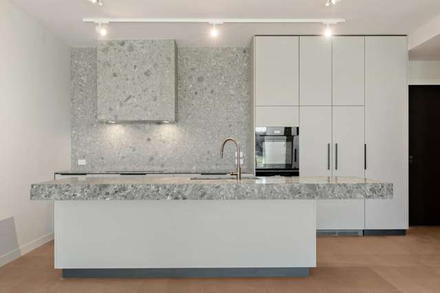 81 Carlton Gore Road Newmarket_2