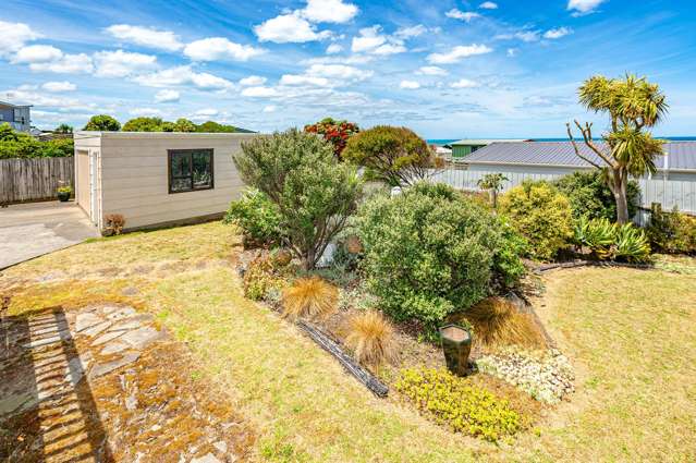 13 Okiwa Terrace Waiinu Beach_4