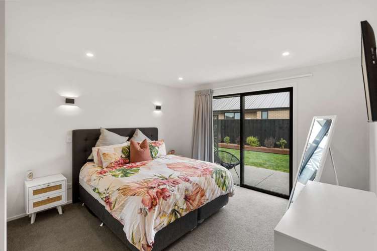 84 Oaks Drive Lincoln_7