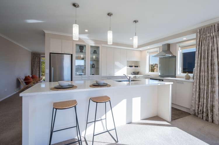 43 Fairose Drive Richmond_6