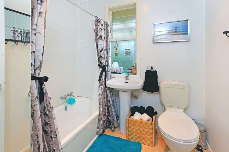 2/23a Rutland Road Mount Wellington_9