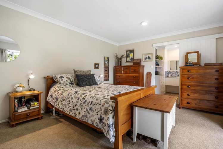 86 Castles Road Oropi_14