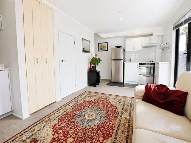 2A/30 Westward Ho Glen Eden_2
