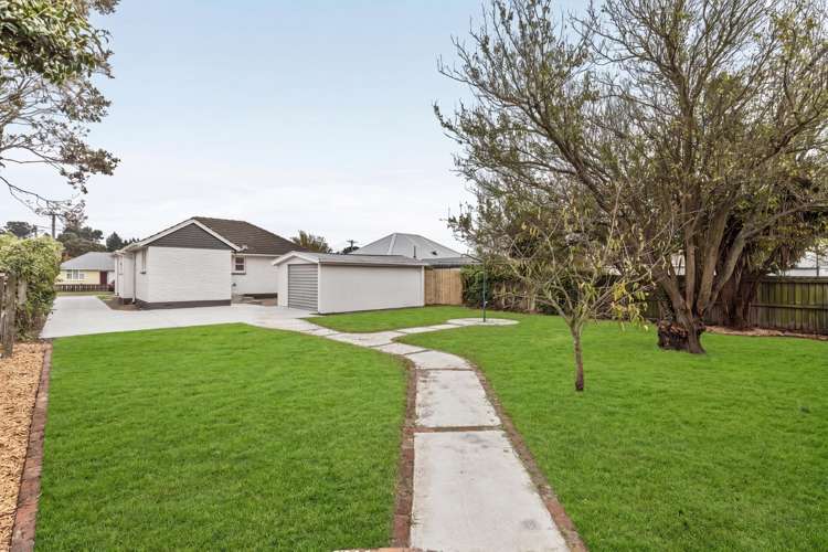 43 Aldershot Street Aranui_16