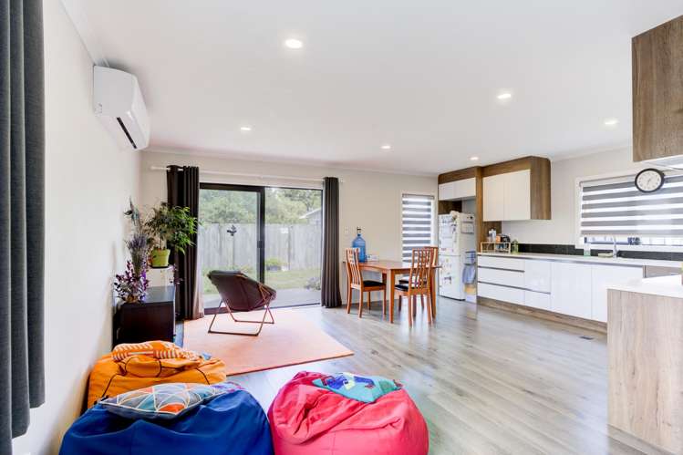 2/54 Carrington Avenue Hillcrest_3